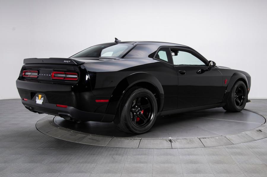  Dodge Challenger SRT Demon (LC, 0945 of 3300) 2018 года  (фото 4 из 109)